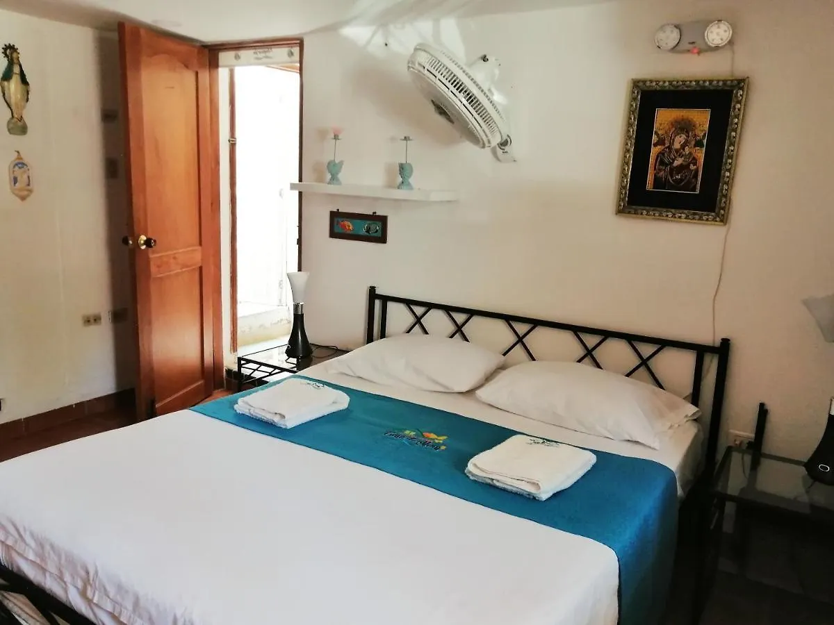 圣玛尔塔 Casa De Mony旅舍 旅馆